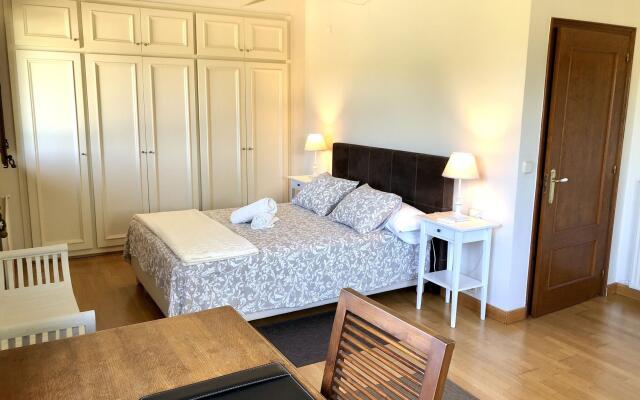 Ideal villa in Peralada with private pool and garden