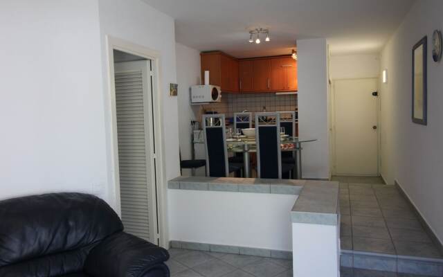 Apartamento 2167 - Franciska Bjo 1-A