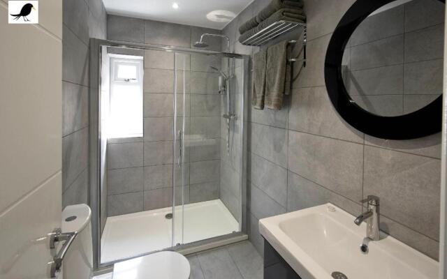 Blackbird Accommodation and Luxury Apartments room 14