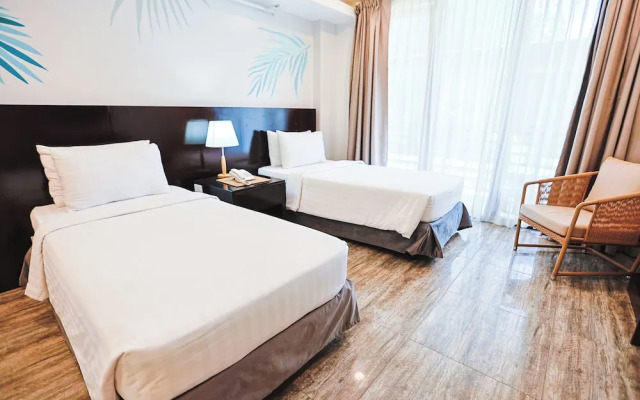 Holiday Suites Port Barton