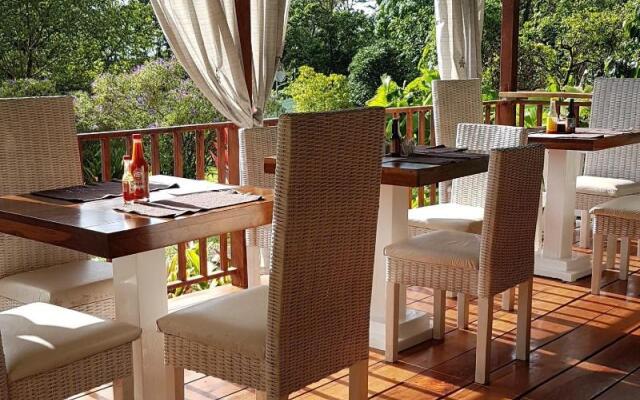 Brisas Arenal Hotel