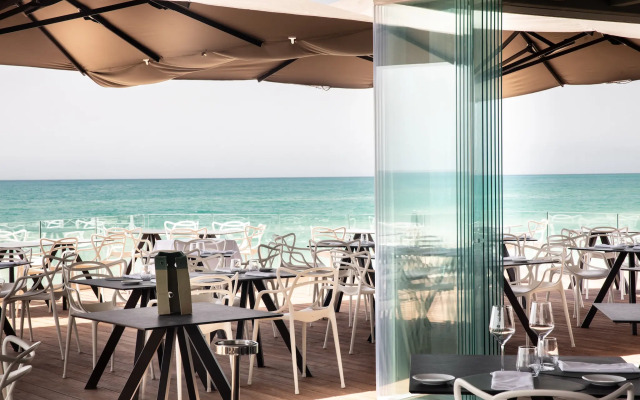 Luna Minoica Suites and Apartments