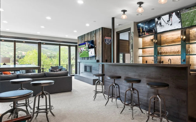 Nine Peaks 4 Bedroom Home