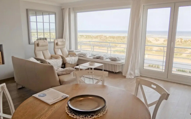 Apartment in Nieuwpoort With sea View