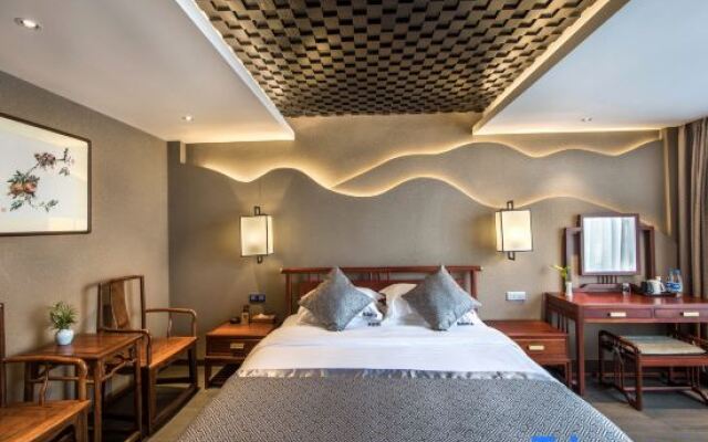 Wuyishan Wansen Wood General Theme Hotel
