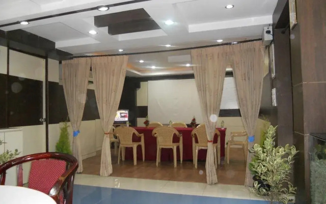 Hotel Aishwariya Park