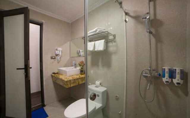 Galliot Central Hotel