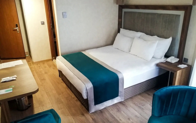 The Life Hotel & Spa