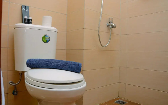 Elegant Studio Apartment Margonda Residence 5