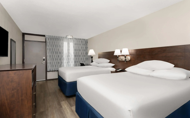 Days Inn by Wyndham Orlando Conv. Center/International Dr - Image 4