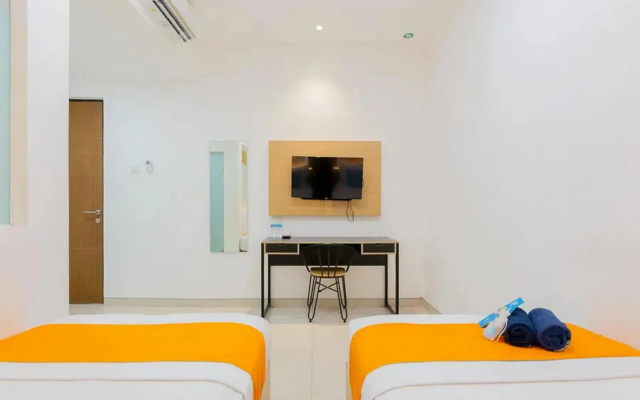 Sans Hotel Box Mansion Surabaya