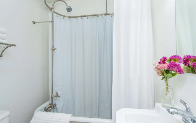 Chebeague Island Inn