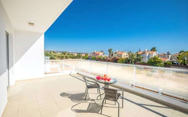 Villa White Moonflower