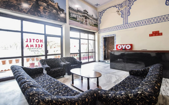 OYO 15212 Hotel Seema