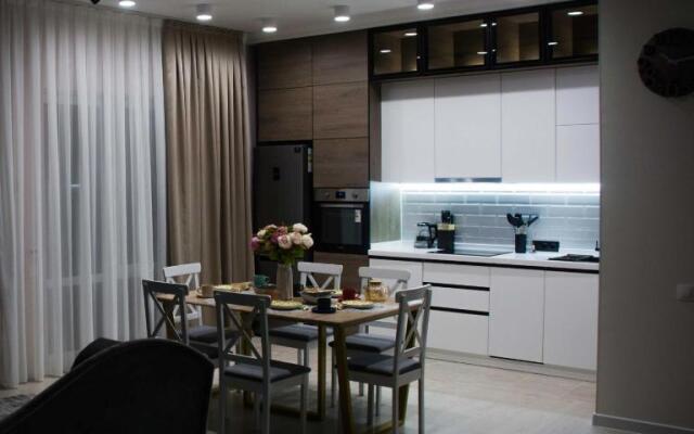 Deluxe Apartment - Tamerlan Residence