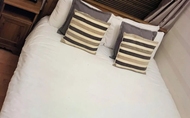Tyrosa Rooms