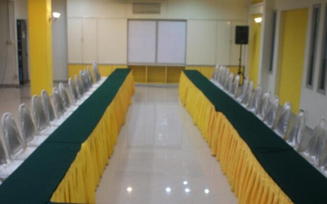OYO 89489 Al Ansar Hotel