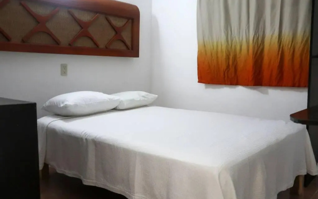 Casa Aurora #2: Private room in excellent location