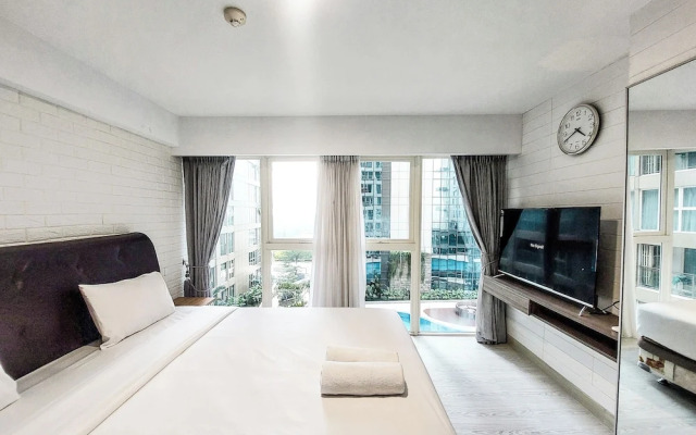 Good And Homey 2Br Loft At Grand Jati Junction Apartment
