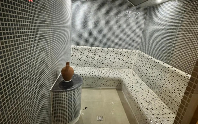 Side Golden Rock Hotel 16+ Adults Only