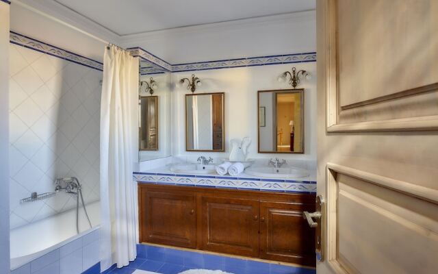 Castello Villa Daphnes - Private Pool & Whirlpool