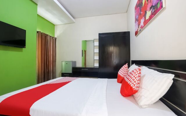 D'waru Homestay Syariah by OYO Rooms
