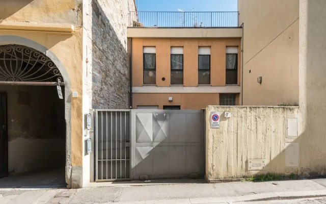 Art Gallery Apartment in Florence