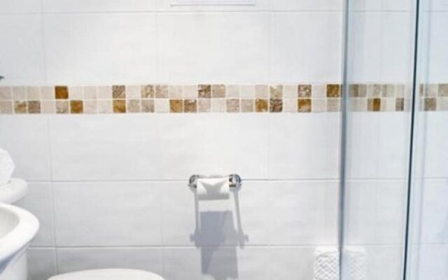 The Grove House Hotel