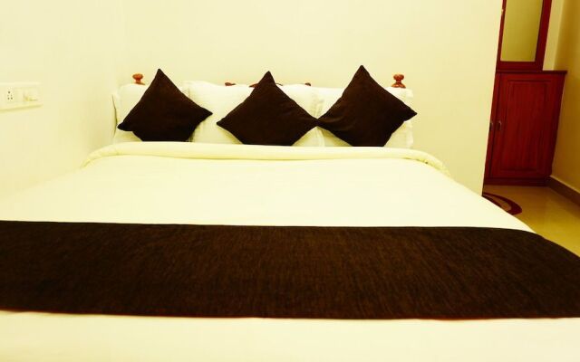 Thayamkery's Royal inn