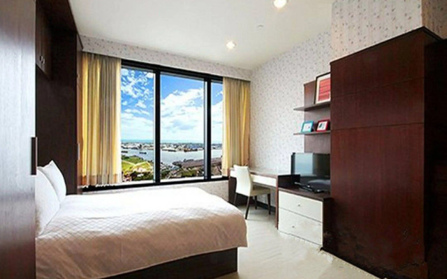 85 eagle hotel