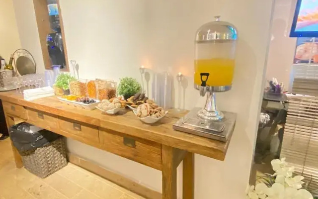 Neve David Hotel