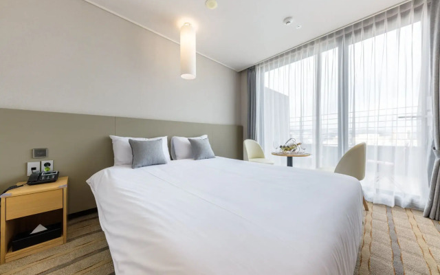 Cheonjiyeon Hotel