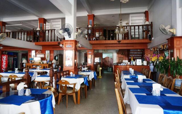 Dee-Lek Guesthouse and Restaurant