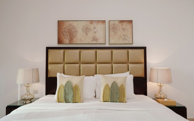 Maison Privee - Tasteful Apt cls to Burj Khalifa & Dubai Mall