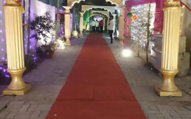 Hotel Anand Deluxe Begusarai