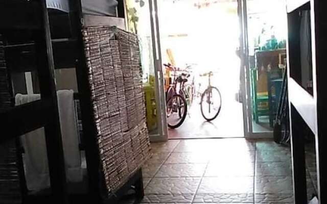 Maha Sand Suites Hotel & Hostel
