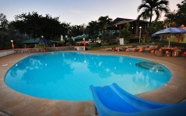 Hillside Resort
