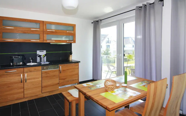 Apartment House Calmsailing, Borgerende