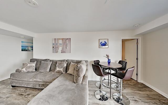 Mbr1617c 2 Bedroom Condo