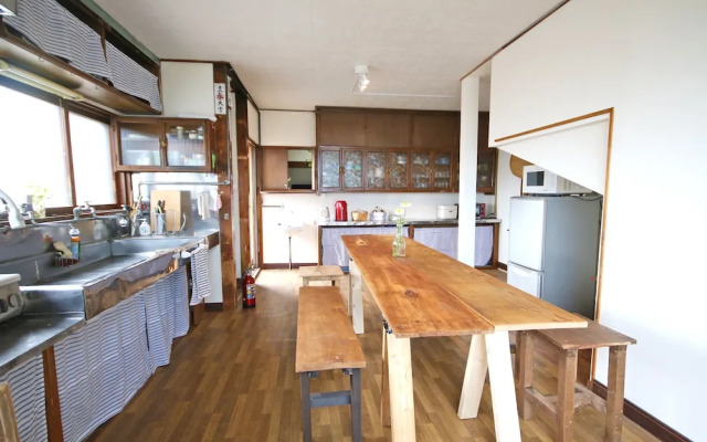 KUSHIRO GUESTHOUSE COOK A DOODLE DOO - Hostel
