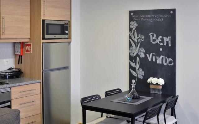 Apartment with One Bedroom in Porto, with Wifi