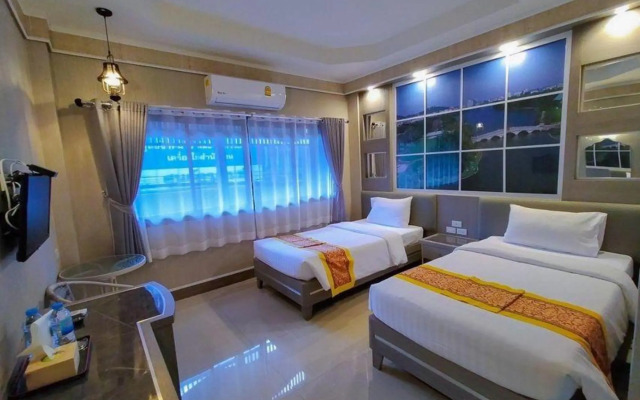 Grand Visanu Hotel