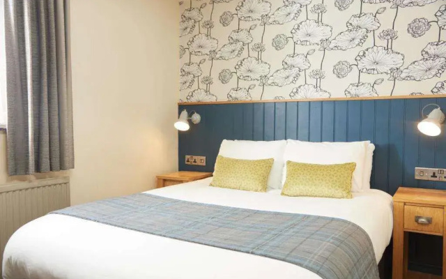 Red Lion Hotel Adderbury by Greene King Inns