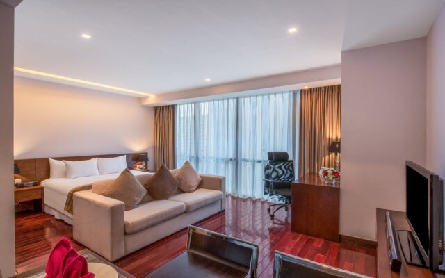 Crowne Plaza West Hanoi Residences