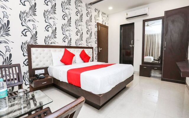 OYO 2681 Hotel Madhuram palace