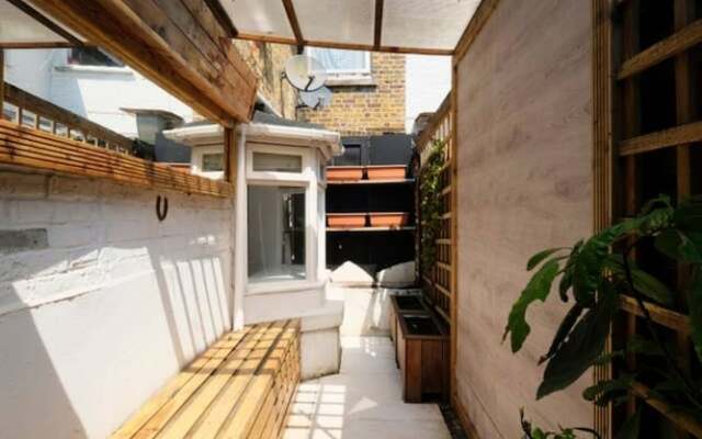 Newly Furnished Patio Flat In Peckham