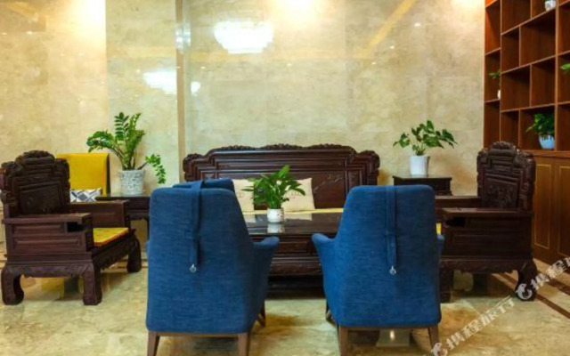 Nalanbo Yamansadian (Debao Passenger Transport Terminal)