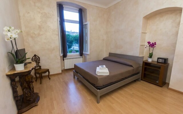 Cavour Guest House