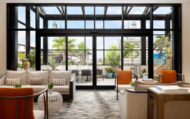 Hotel Santiago, Curio Collection by Hilton