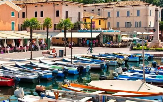 Shimmering Serenity in Pastrengo